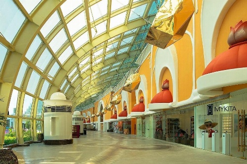 Okada Manila image 3